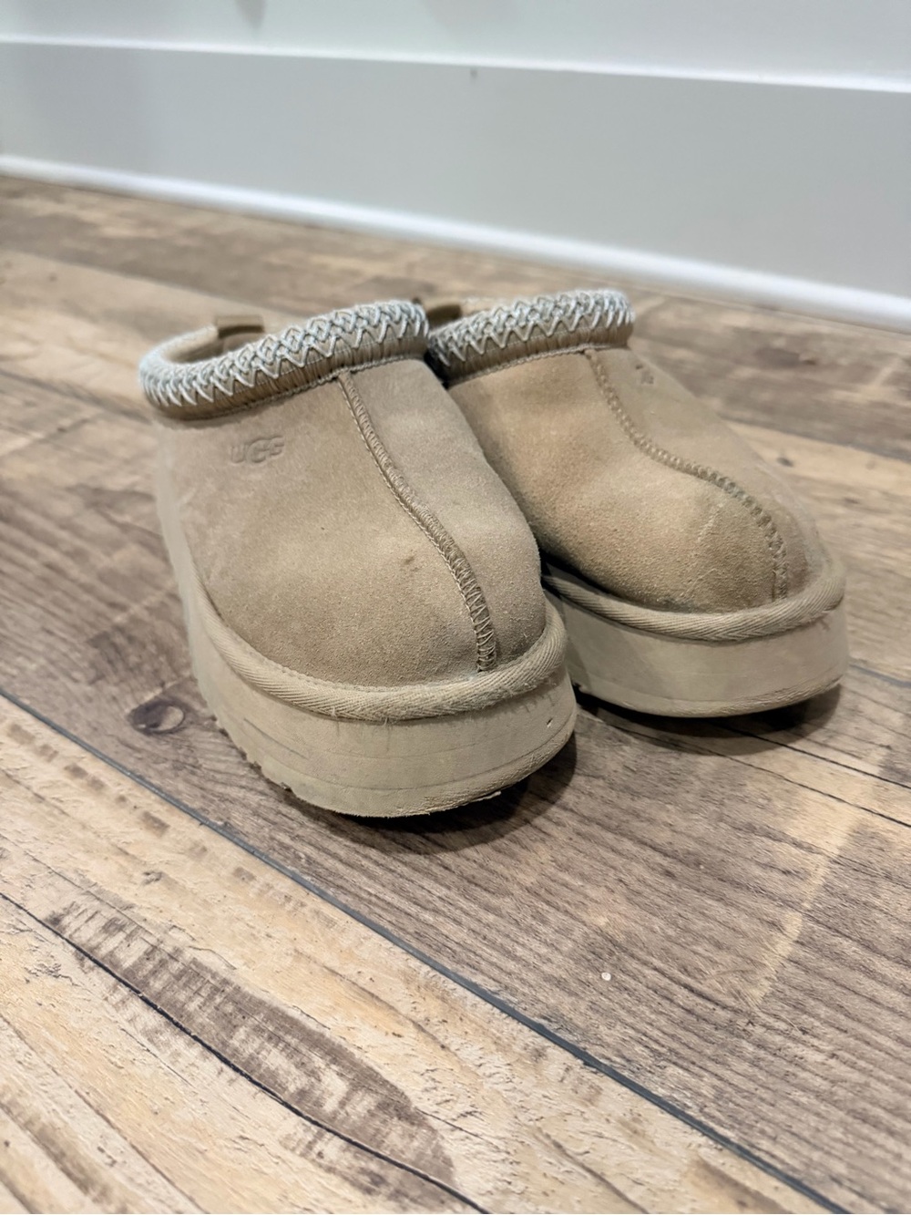 UGG Women’s Tan Suede Slip-On Clog Slippers